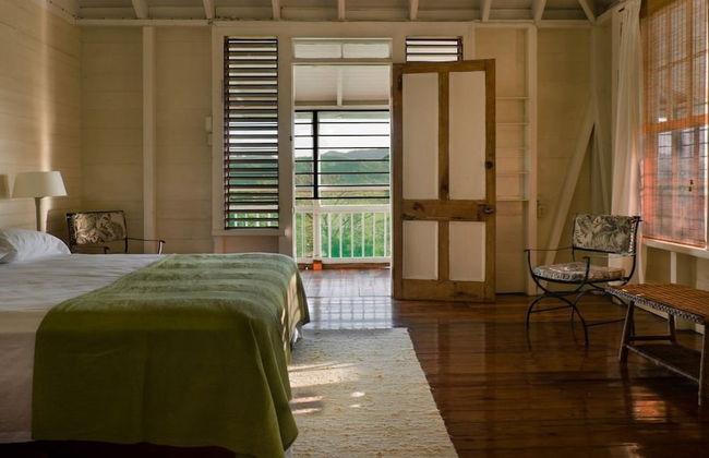 Retreat Plantation House - Photo 12