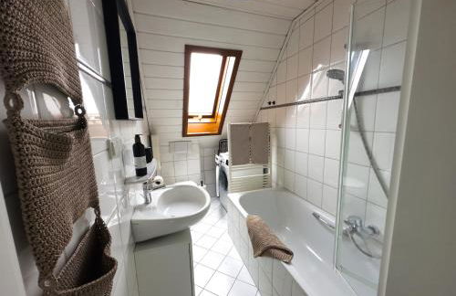 DG-Wohnung mit sonnigem Balkon - Foto 11