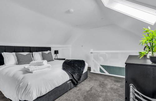 Stanley Park House Peterborough - 3 bed, 3 bathroom, parking, garden - Foto 53