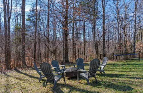 Cottage with 3 King Beds, 3 min to Marina, Fire Pit - Foto 24