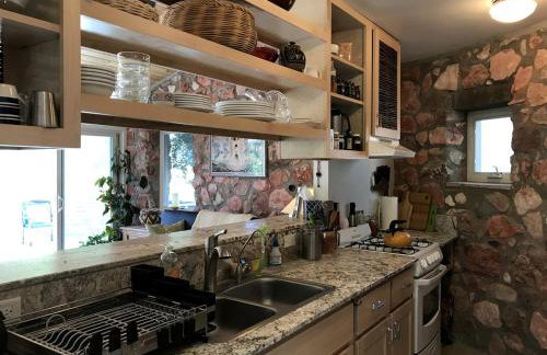 Peaceful Vacation Suite Rental Overlooking Mescal Canyon in Clarkdale, Arizona - Foto 13