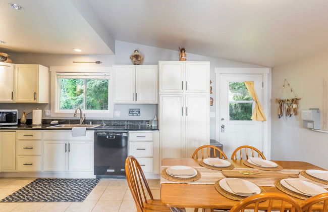 Wolf Beach Cottage by Avantstay Harbor Views - Photo 11