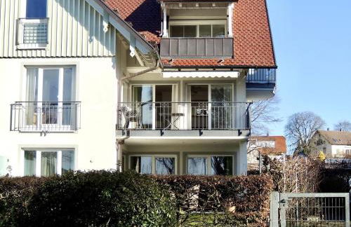 Ferienwohnung Residenz am See - exklusive Wohnung in erster Reihe mit Balkon und Seeblick - Photo 29