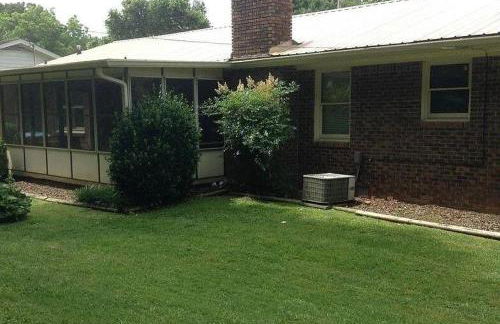 Cozy Home in Lilburn, GA - Foto 17