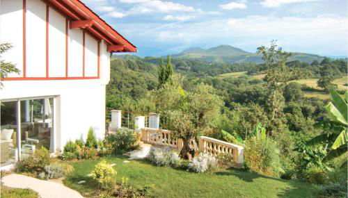 Lovely Home In Saint-Pée-Sur-Nivelle - Foto 2