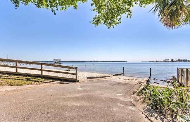 Fort Walton Coastal Retreat w/ Yard: Walk to Beach - Foto 3