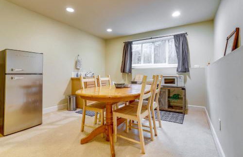 Near Public Transit and Walkable! Airy Seattle Apt - Foto 2