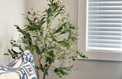 Country Living 3BR with fenced yard on Mooney - Foto 22