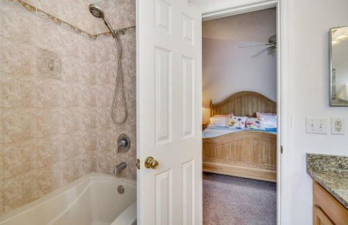 Pool and Fire Pit Family-Friendly Palm Bay Home! - Foto 17