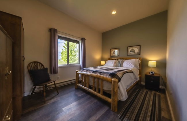 Saddlehorn Ridge Cabin - Photo 2