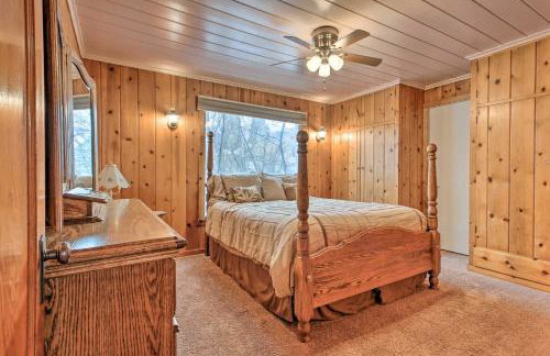 Cozy Home with Hot Tub Half Mi to Salmon River! - Foto 20