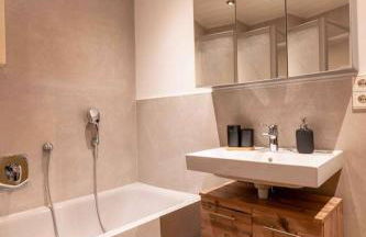 Spacious apartment with garden - Foto 39