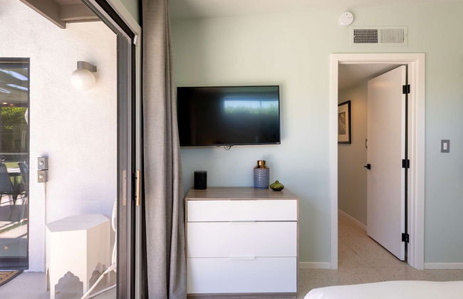 Lux Desert Retreat 4BR Pool Spa Stunning Views - Photo 37