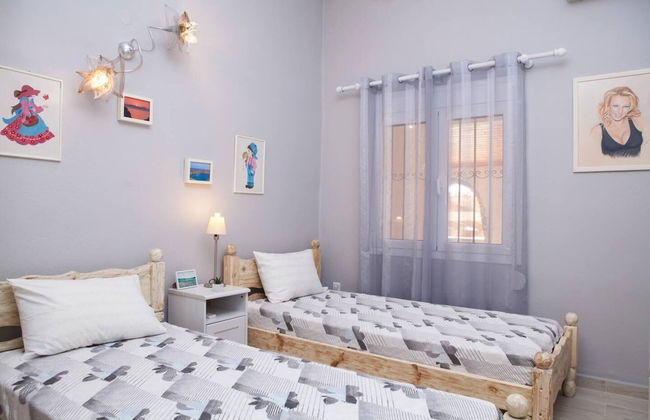 Feels Like Your Home at Ermioni - Photo 7