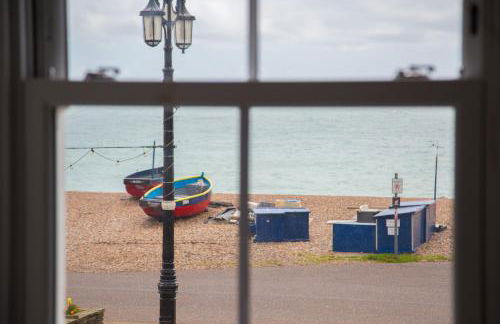 Lovely 3-Bedroom Apartment with Stunning Sea Views - Foto 1