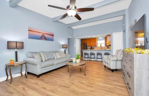 H Town Hideout SLPS 10 KingBD Fire Pit - Foto 1