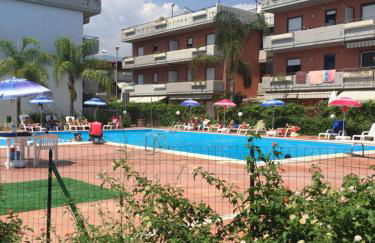 Taormina Mare Piscina Fondachello - Foto 1