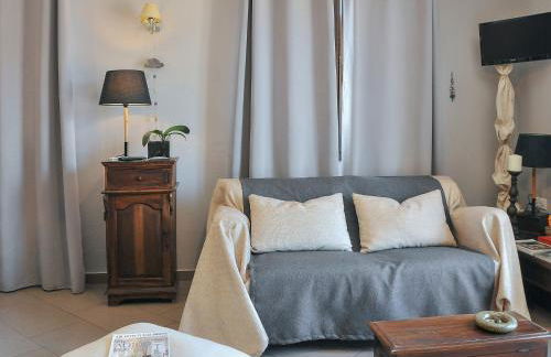 Athanasia's Apartments - Photo 5