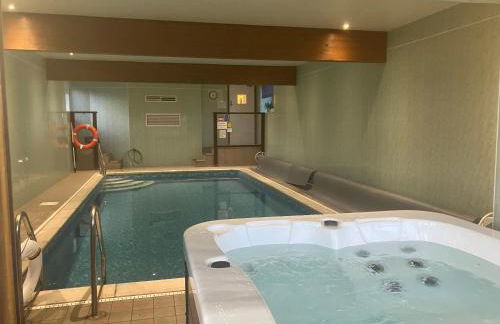 Vale Farm Cottages - Photo 45