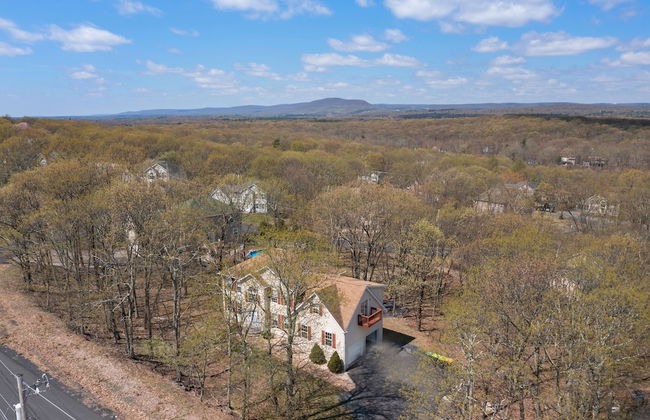 Amazing Vacation House In Poconos~hottub~game Room 6 Bedroom Home - Foto 58