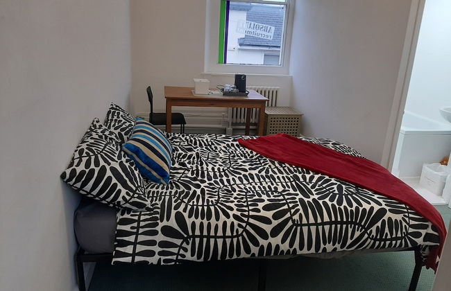 Newport 1-Bed Apt, Sleeps 2 near Train Station - Foto 1