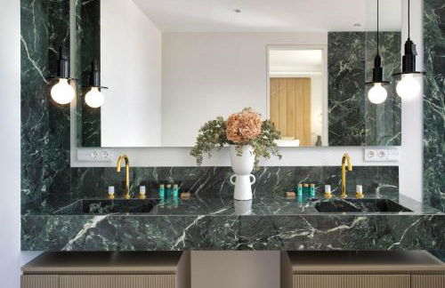 Luxury Villa Alma Pool, Garden & Parking - Foto 23