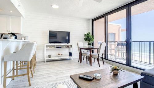 Oceanfront Sunrise Overlooking Pool Walk to shopping dining Sunrise 805 - Foto 3, Other