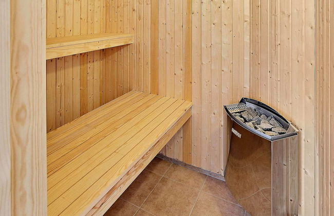 Pet Friendly Holiday Home in Dronningmølle near Sea - Foto 5