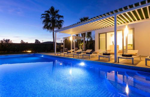 Villa Near Ibiza Town sleeps 10 - Foto 6