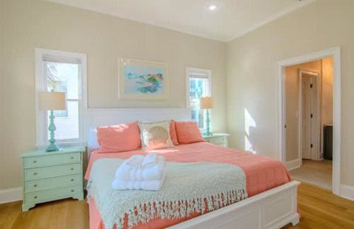 Pet Friendly- St George Island Sleeps 13- Pool - Foto 13