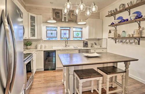 Country-Chic Cotter Home with Outdoor Living Space! - Foto 7