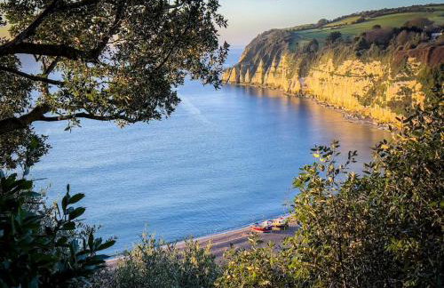 Cosy Cottage for Couples, Parking, 3 Min 2 Beach - Foto 2