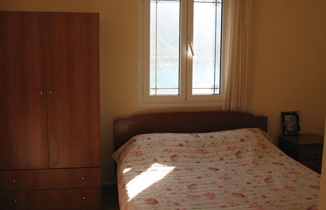 Beachfront Apartment - Sleeps 3 & Free Parking - Foto 2