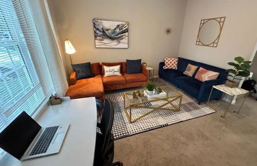 Luxe Central Suburban Retreat - Foto 31