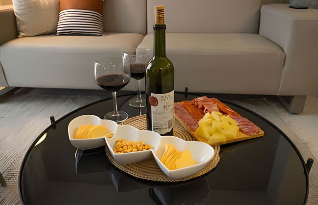 Apartasuites Cerritos Mall - Photo 26