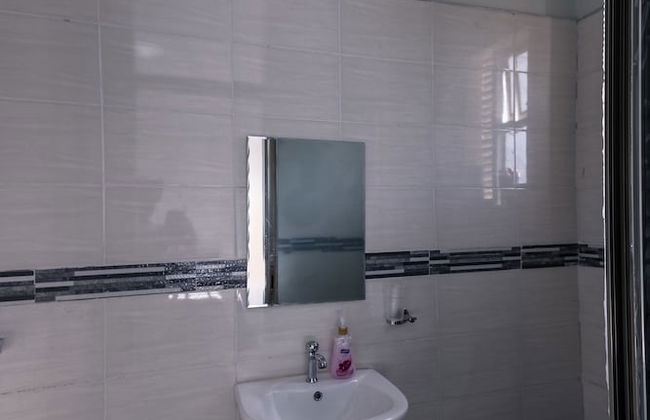 Lixan Parlour - Photo 20