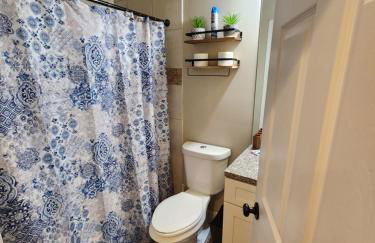 Spacious Newly Renovated Home - Foto 10