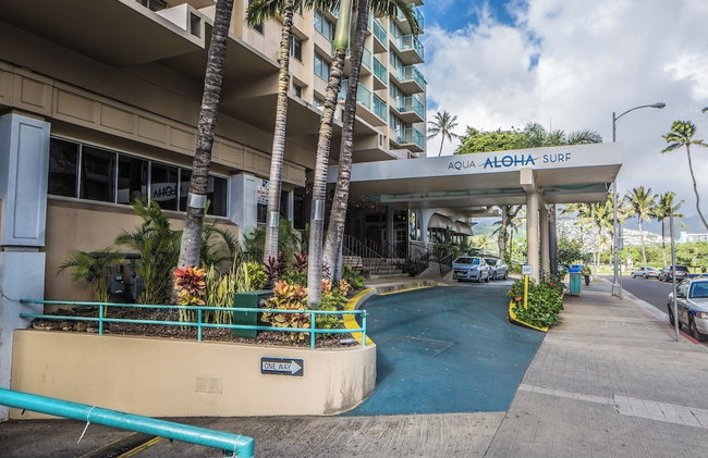 Cozy Studios at Aloha Surf Close to Waikiki Beach - Photo 1
