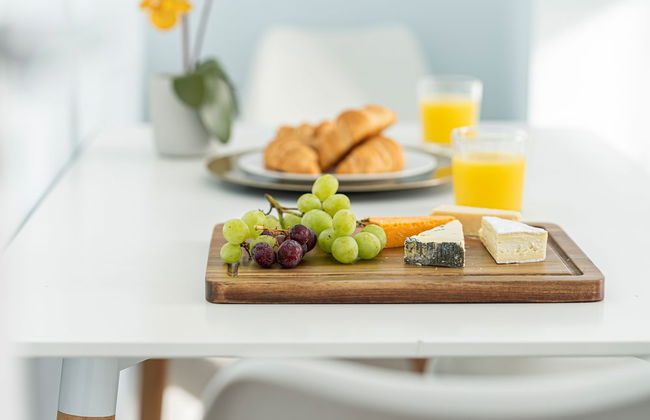 JOIVY Charming 4-Bed House Near The Hoe Park - Foto 17