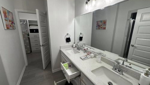 Quiet Cozy Spacious Stay w Private Pool - Foto 2