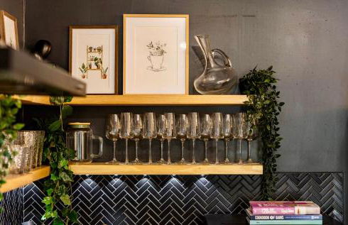 Luxury Miami Pool House Private Backyard Oasis Near Wynwood and Miami International Airport - Photo 37