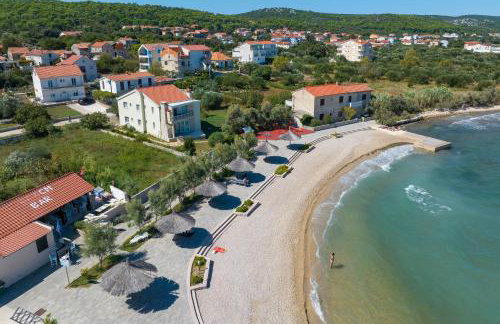 Apartments by the sea Tkon, Pasman - 8302 - Foto 4