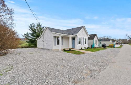 Creekside Stay | Peaceful Cottage | Elkhorn - Foto 43