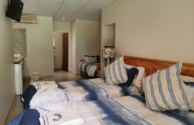 Cozy Triple Room With King Sized bed and Single Bed, Near Bloemfontein - Foto 4