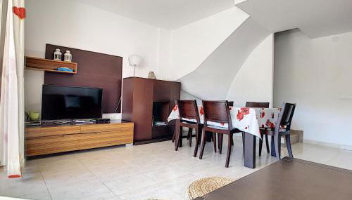 R164 Casa adosada con piscina comunitaria 3000m2 - Foto 3