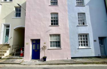 Little Monmouth 4 bedroom cottage, Old town Lyme Regis, dog friendly and parking - Photo 3