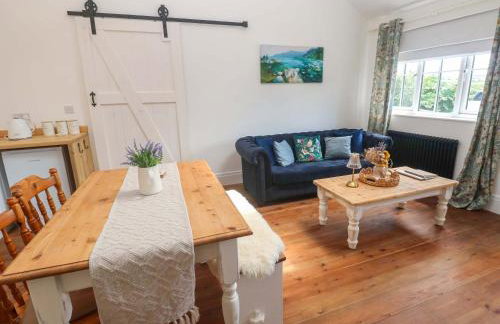 Lavender Cottage - Photo 6