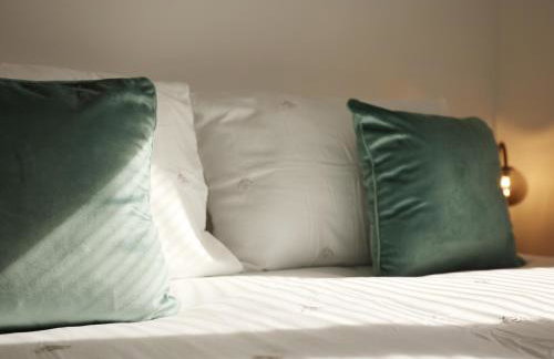 Comfortable Studio Apartment By N And N Stays Ltd, Peaceful Area Close to Cardiff Bay and Access Training Centre, Private Parking and Fast Wifi - Foto 22