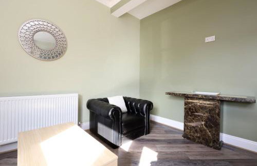 Modern Comfort 4 Bedrooms and Great Location - Foto 43