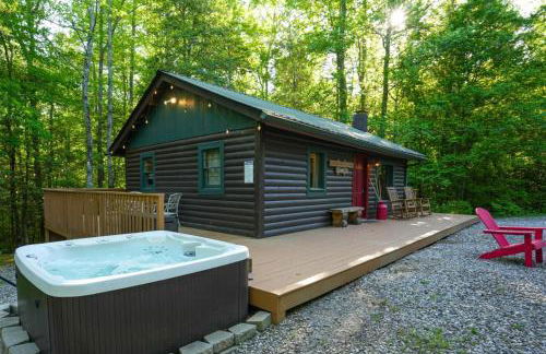 The Big Little Cabin - Hot Tub & Playground - Foto 1